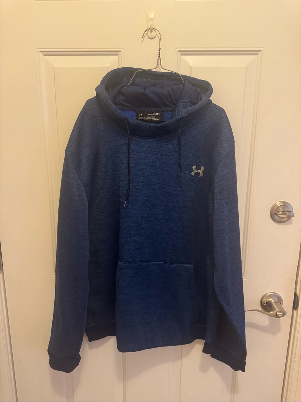 Under Armour Men’s Navy Blue Hooded Pullover